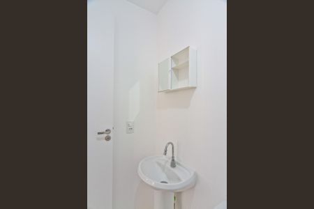 Apartamento para alugar com 34m², 2 quartos e sem vagaBanheiro