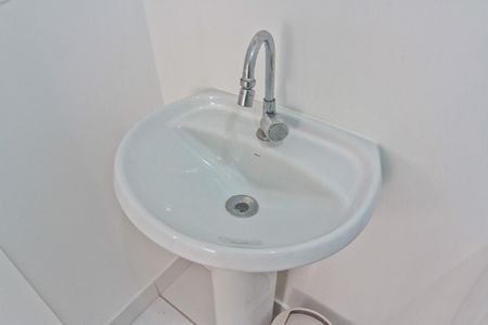 Apartamento para alugar com 34m², 2 quartos e sem vagaBanheiro