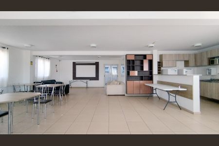 Apartamento para alugar com 47m², 2 quartos e 1 vaga Apartamento para alugar com 47m², 2 quartos e 1 vagaÁrea comum - Salão de festas