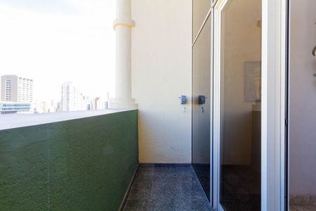 Apartamento à venda com 210m², 3 quartos e 3 vagasVaranda