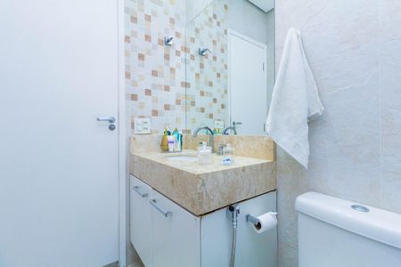 Apartamento à venda com 210m², 3 quartos e 3 vagasBanheiro da suíte