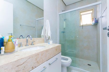 Apartamento à venda com 210m², 3 quartos e 3 vagasBanheiro da suíte