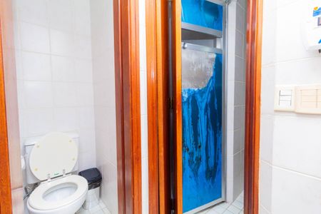 Apartamento à venda com 210m², 3 quartos e 3 vagasBanheiro 5