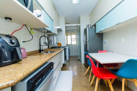 Apartamento à venda com 210m², 3 quartos e 3 vagasCozinha