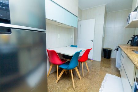 Apartamento à venda com 210m², 3 quartos e 3 vagasCozinha