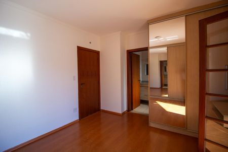 Casa de condomínio para alugar com 146m², 3 quartos e 2 vagas Casa de condomínio para alugar com 146m², 3 quartos e 2 vagasSuíte