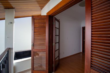 Casa de condomínio para alugar com 146m², 3 quartos e 2 vagas Casa de condomínio para alugar com 146m², 3 quartos e 2 vagasVaranda da Suíte 3