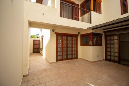 Casa de condomínio para alugar com 146m², 3 quartos e 2 vagas Casa de condomínio para alugar com 146m², 3 quartos e 2 vagasQuintal