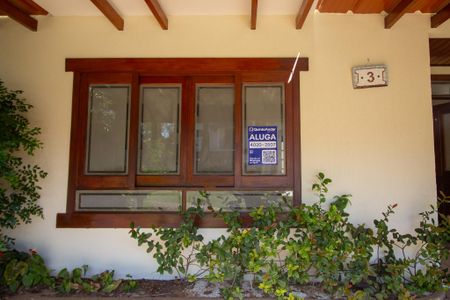 Casa de condomínio para alugar com 146m², 3 quartos e 2 vagas Casa de condomínio para alugar com 146m², 3 quartos e 2 vagasPlaca