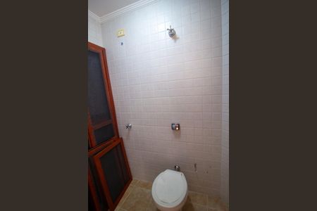 Casa de condomínio para alugar com 146m², 3 quartos e 2 vagas Casa de condomínio para alugar com 146m², 3 quartos e 2 vagasBanheiro de Serviço