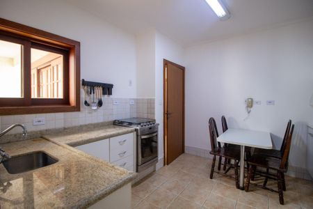 Casa de condomínio para alugar com 146m², 3 quartos e 2 vagas Casa de condomínio para alugar com 146m², 3 quartos e 2 vagasCozinha