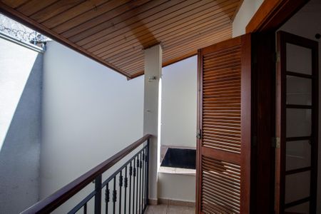 Casa de condomínio para alugar com 146m², 3 quartos e 2 vagas Casa de condomínio para alugar com 146m², 3 quartos e 2 vagasVaranda da Suíte 3