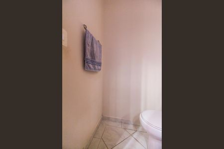 Casa de condomínio para alugar com 310m², 3 quartos e 6 vagasLavabo