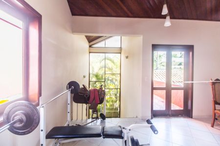 Casa de condomínio para alugar com 310m², 3 quartos e 6 vagasSala de TV