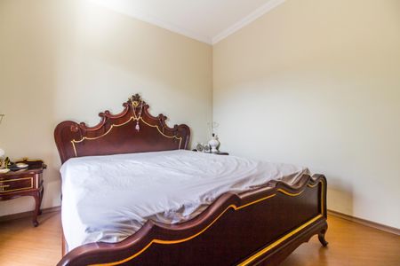 Casa de condomínio para alugar com 310m², 3 quartos e 6 vagasSuíte master