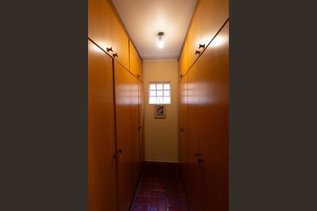 Casa à venda com 250m², 3 quartos e 3 vagasCloset da Suíte