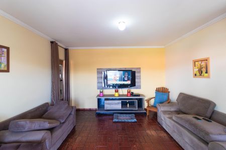 Casa à venda com 250m², 3 quartos e 3 vagasSalas