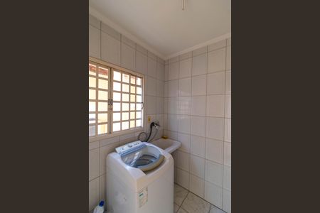 Casa à venda com 250m², 3 quartos e 3 vagasÁrea de Serviço