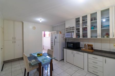 Casa à venda com 250m², 3 quartos e 3 vagasCozinha