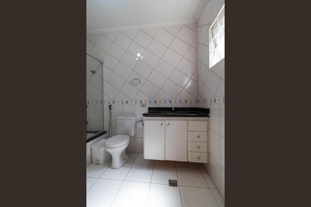 Casa à venda com 250m², 3 quartos e 3 vagasBanheiro da Suíte