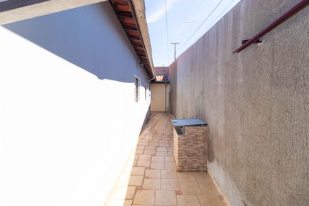 Casa à venda com 250m², 3 quartos e 3 vagasQuintal