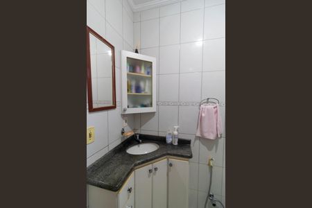 Casa à venda com 250m², 3 quartos e 3 vagasBanheiro