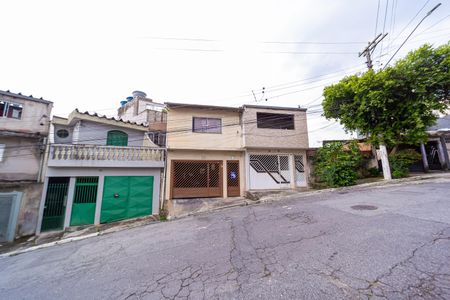 Casa para alugar com 78m², 2 quartos e sem vagaFachada
