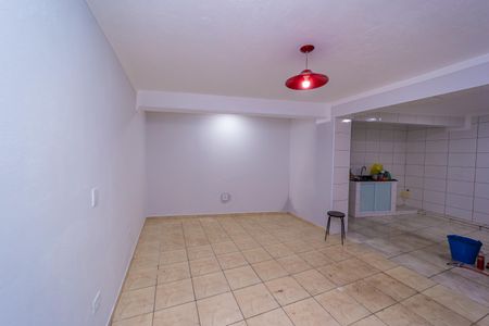 Casa para alugar com 78m², 2 quartos e sem vagaSala