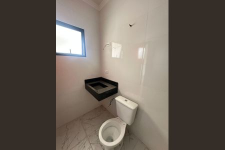 Casa à venda com 260m², 3 quartos e 5 vagasBanheiro da suíte 1