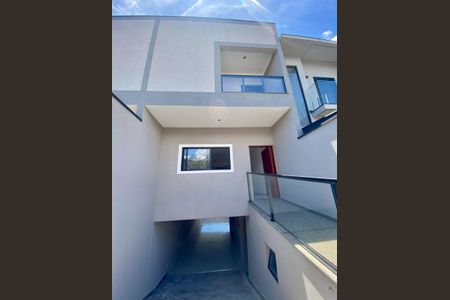 Casa à venda com 260m², 3 quartos e 5 vagasFachada do imóvel