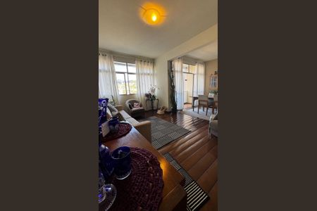 Apartamento à venda com 110m², 3 quartos e 2 vagas Apartamento à venda com 110m², 3 quartos e 2 vagasSala