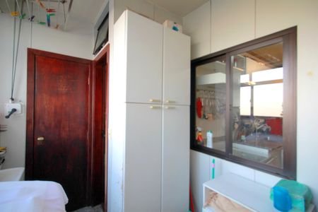 Apartamento à venda com 100m², 3 quartos e 2 vagasÁrea de Serviço