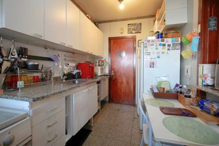 Apartamento à venda com 100m², 3 quartos e 2 vagasCozinha