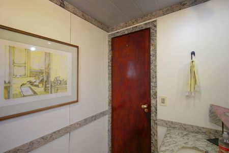 Apartamento à venda com 100m², 3 quartos e 2 vagasBanheiro