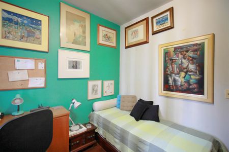 Apartamento à venda com 100m², 3 quartos e 2 vagasQuarto 2