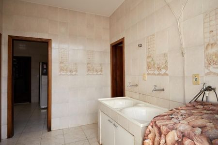 Casa à venda com 175m², 3 quartos e 3 vagasÁrea de Serviço