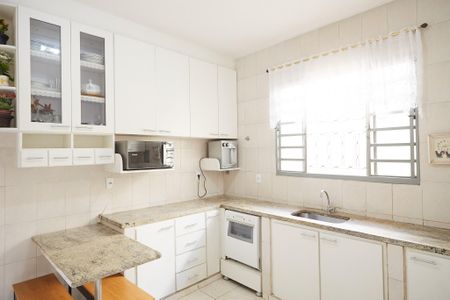 Casa à venda com 175m², 3 quartos e 3 vagasCozinha