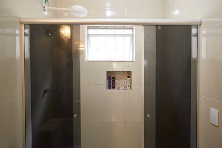 Casa à venda com 175m², 3 quartos e 3 vagasBanheiro