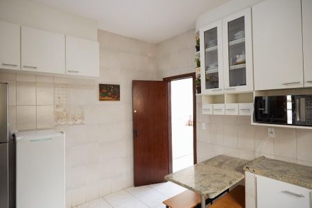 Casa à venda com 175m², 3 quartos e 3 vagasCozinha