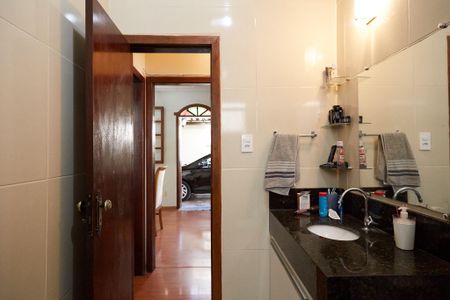 Casa à venda com 175m², 3 quartos e 3 vagasBanheiro