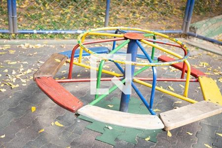 Apartamento à venda com 65m², 2 quartos e 1 vagaÁrea comum - Playground