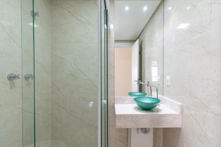 Apartamento à venda com 81m², 2 quartos e 2 vagas Apartamento à venda com 81m², 2 quartos e 2 vagasBanheiro Social
