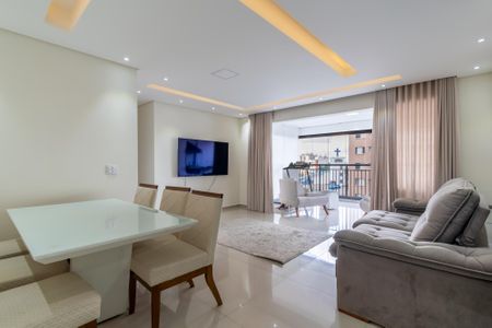 Apartamento à venda com 81m², 2 quartos e 2 vagas Apartamento à venda com 81m², 2 quartos e 2 vagasSala