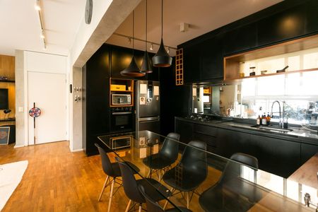 Apartamento à venda com 107m², 2 quartos e 2 vagasCozinha
