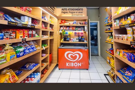 Apartamento à venda com 107m², 2 quartos e 2 vagasmercado