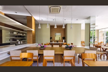 Apartamento à venda com 107m², 2 quartos e 2 vagasÁrea comum - Salão de festas
