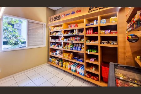 Apartamento à venda com 107m², 2 quartos e 2 vagasmercado