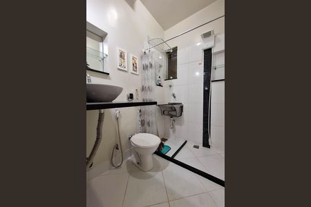 Apartamento para alugar com 55m², 2 quartos e sem vaga Apartamento para alugar com 55m², 2 quartos e sem vagaBanheiro