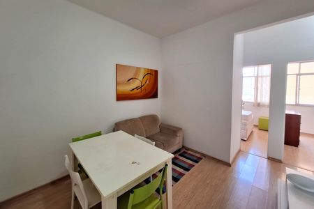Apartamento para alugar com 55m², 2 quartos e sem vaga Apartamento para alugar com 55m², 2 quartos e sem vagaSala