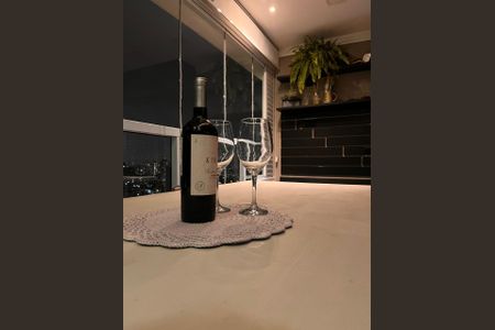 Apartamento à venda com 65m², 2 quartos e 1 vagaVaranda